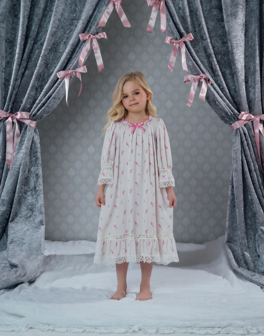 Lisbeth Nightgown